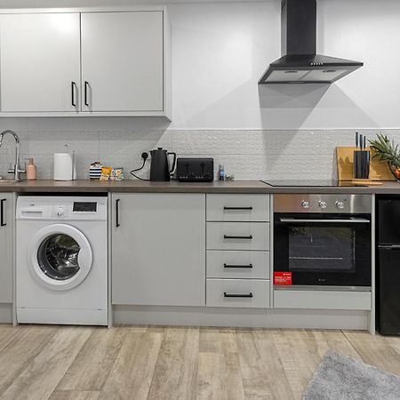 Exeter City Centre Apartments Riley Apartment Bagian luar foto