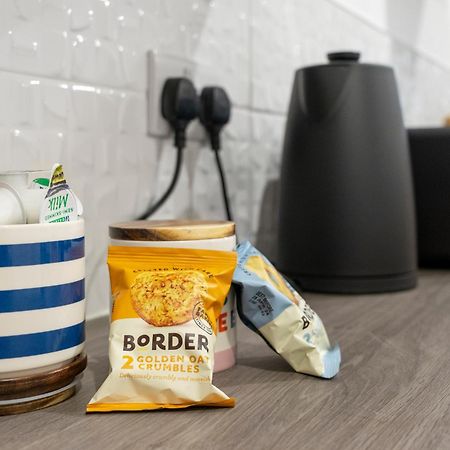 Exeter City Centre Apartments Riley Apartment Bagian luar foto