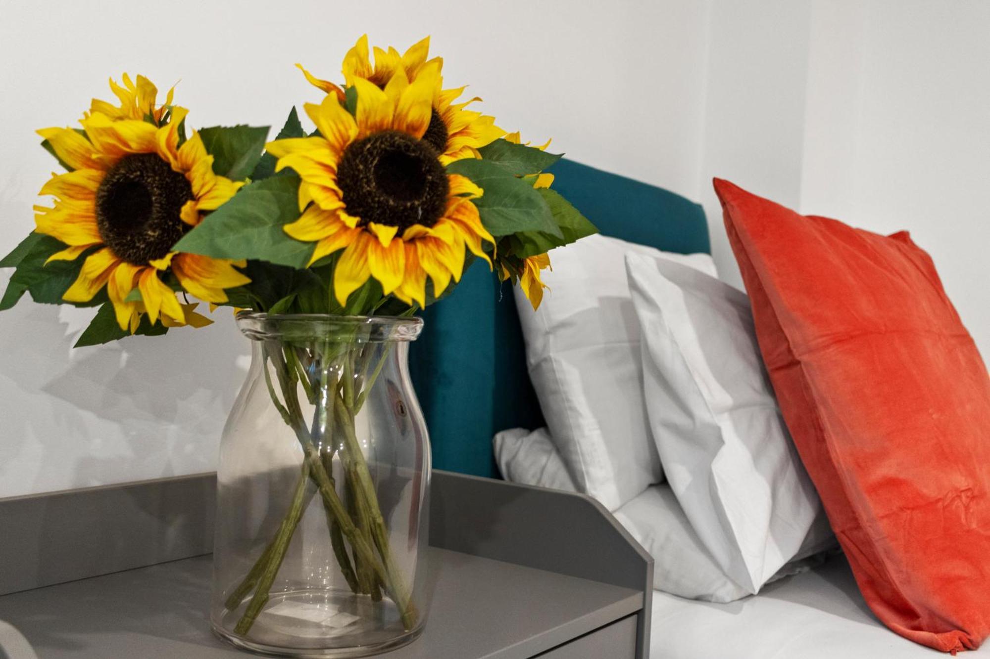 Exeter City Centre Apartments Riley Apartment Bagian luar foto